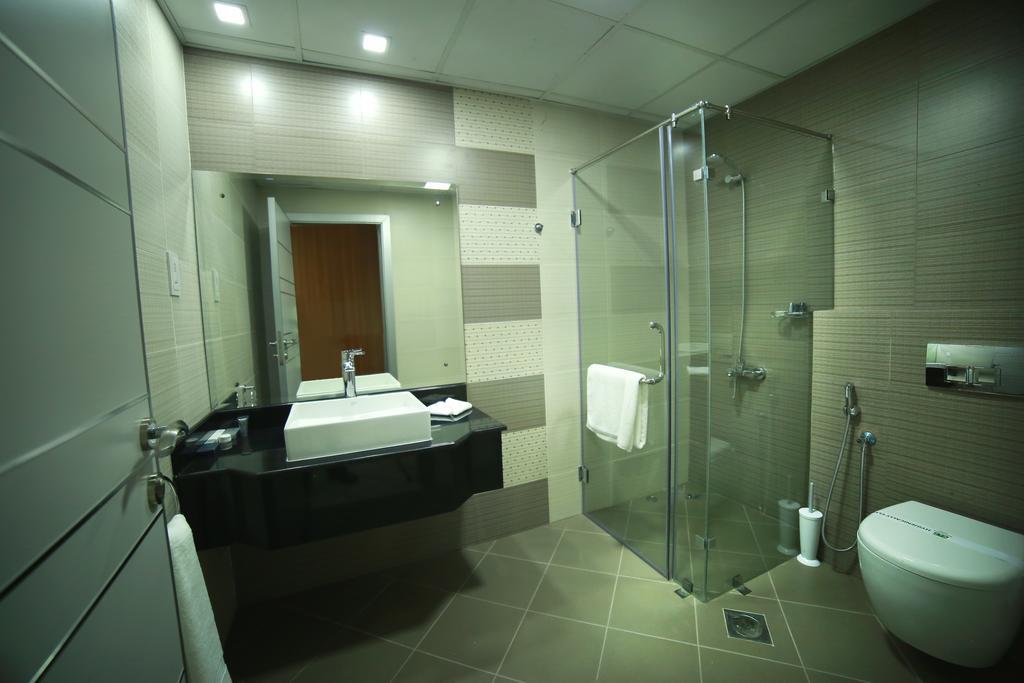 Seef Avenue Suites Al-Manamah Bagian luar foto