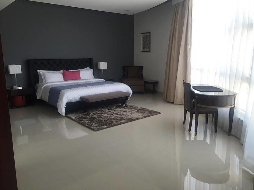 Seef Avenue Suites Al-Manamah Bagian luar foto