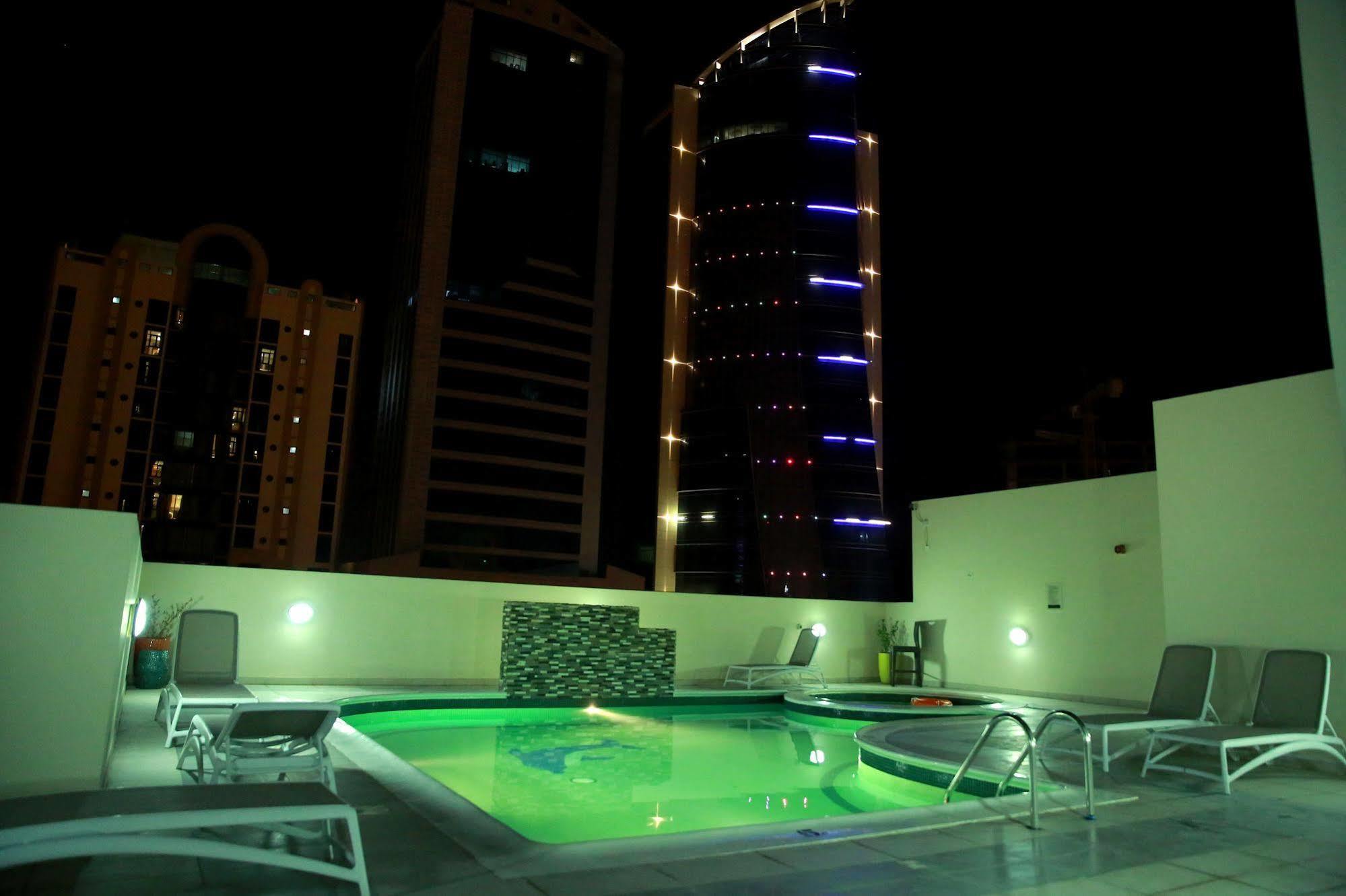 Seef Avenue Suites Al-Manamah Bagian luar foto